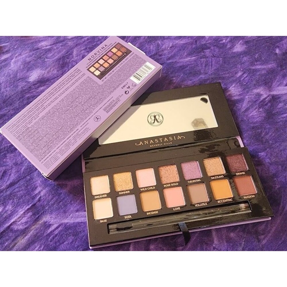 Anastasia Beverly Hills Norvina Eyeshadow Palette 14 Pan Eye Color Brush Mirror